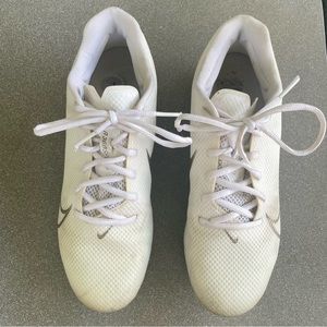 Size Men’s 8.5 Nike vapor football cleats